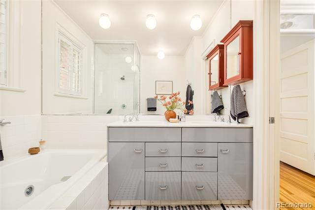 836 E 17th Avenue Unit: 1F