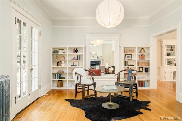 836 E 17th Avenue Unit: 1F