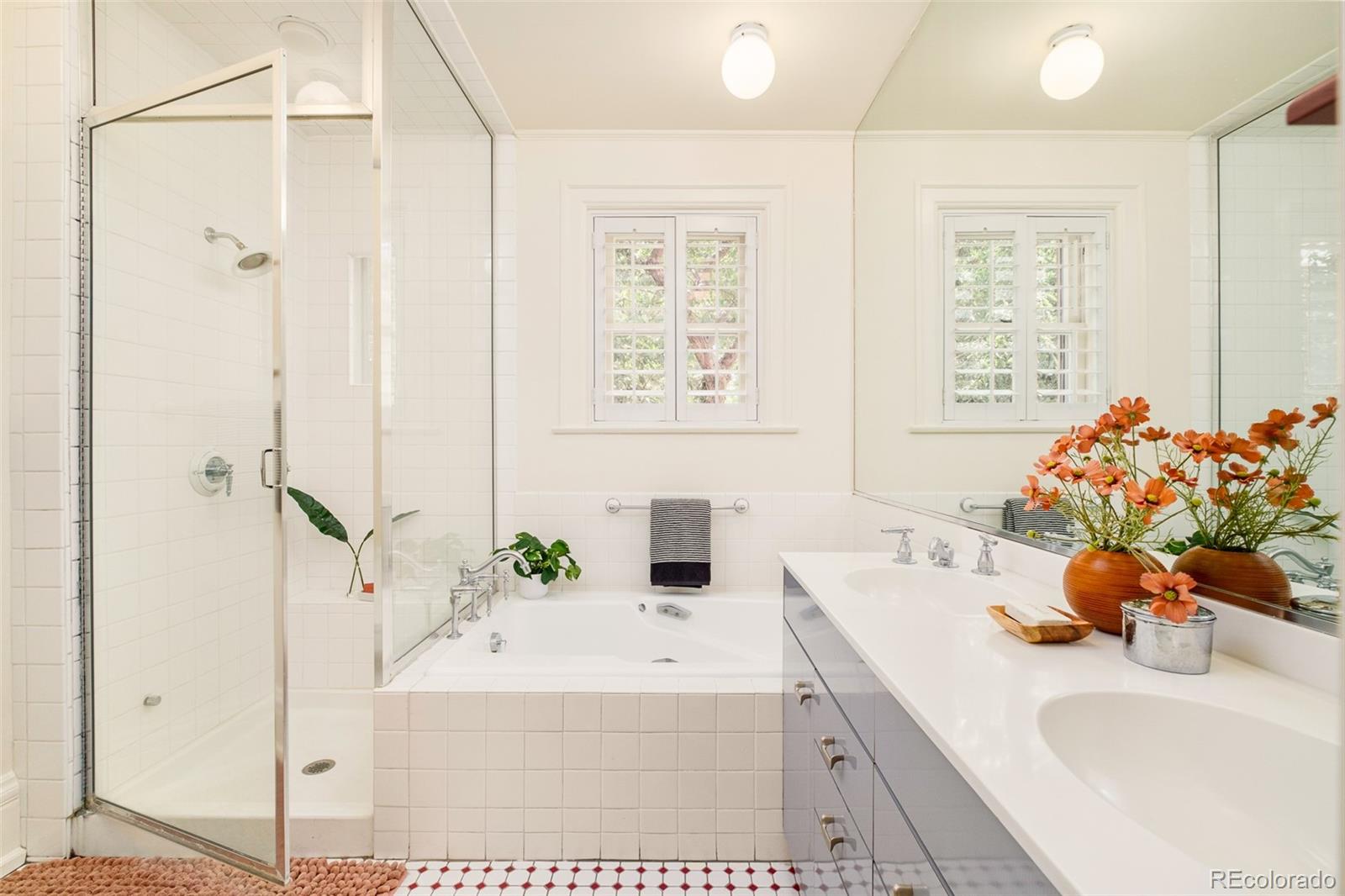 836 E 17th Avenue Unit: 1F