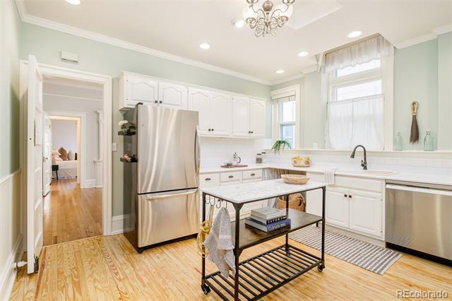 836 E 17th Avenue Unit: 1F