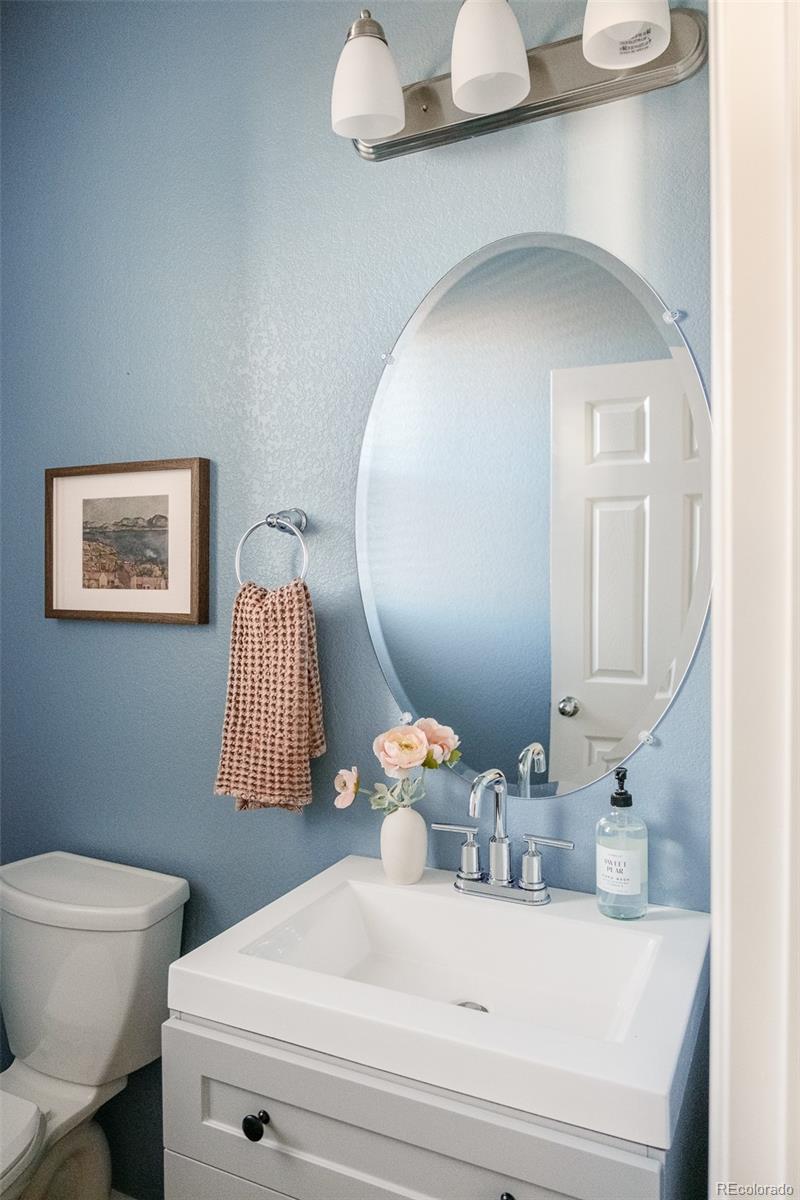 17466 Bluetrail Avenue