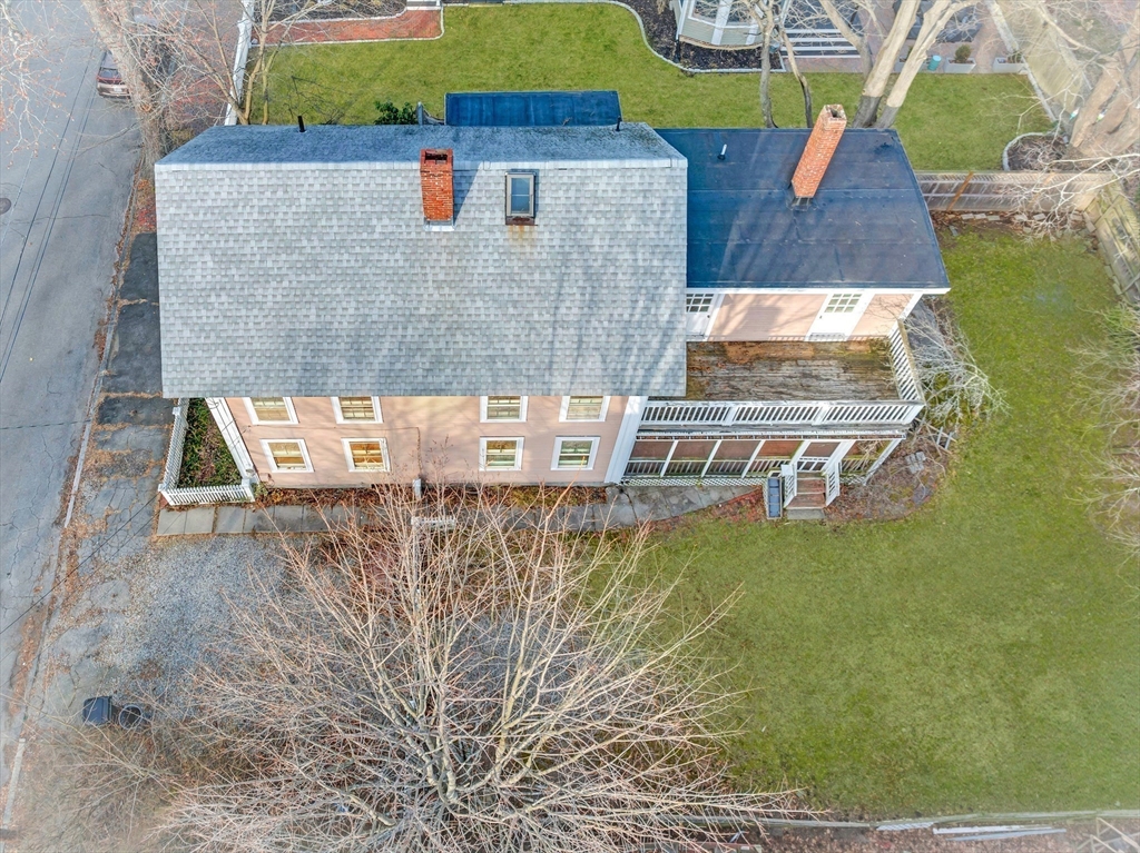 11 Parsons St