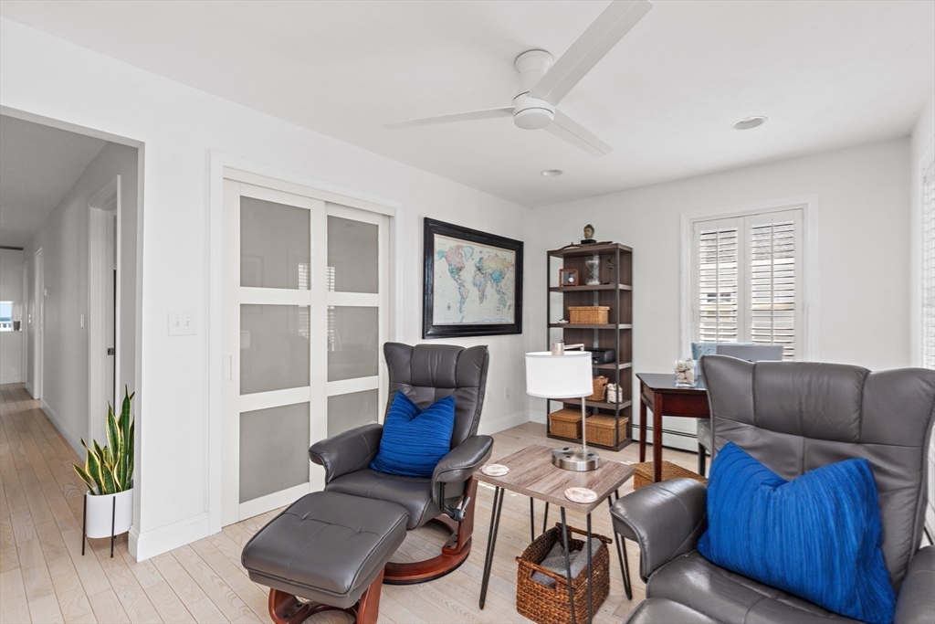 186 North End Blvd # 6
