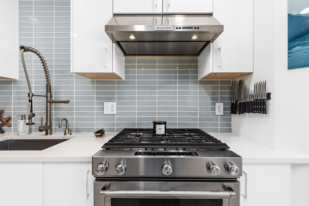 186 North End Blvd # 6