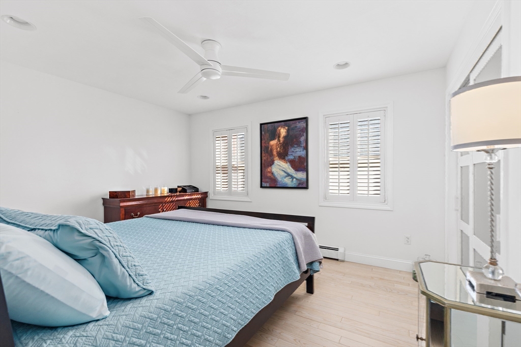 186 North End Blvd # 6