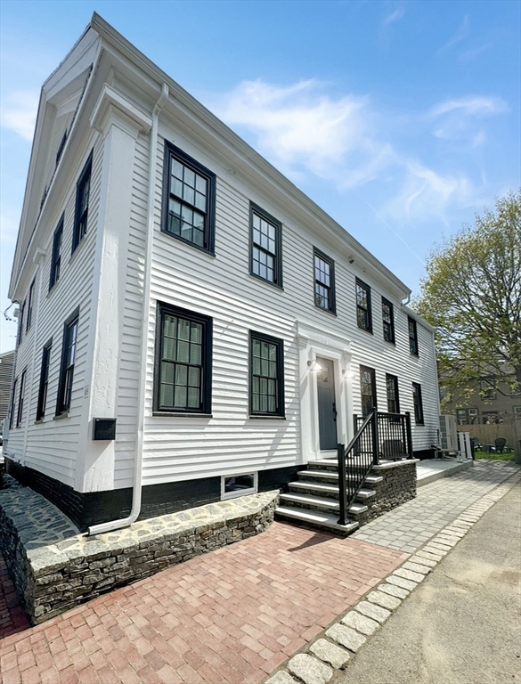 48 Temple