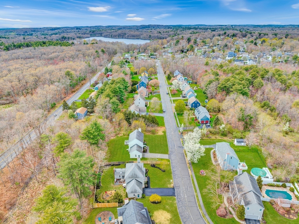 33 Frances Dr
