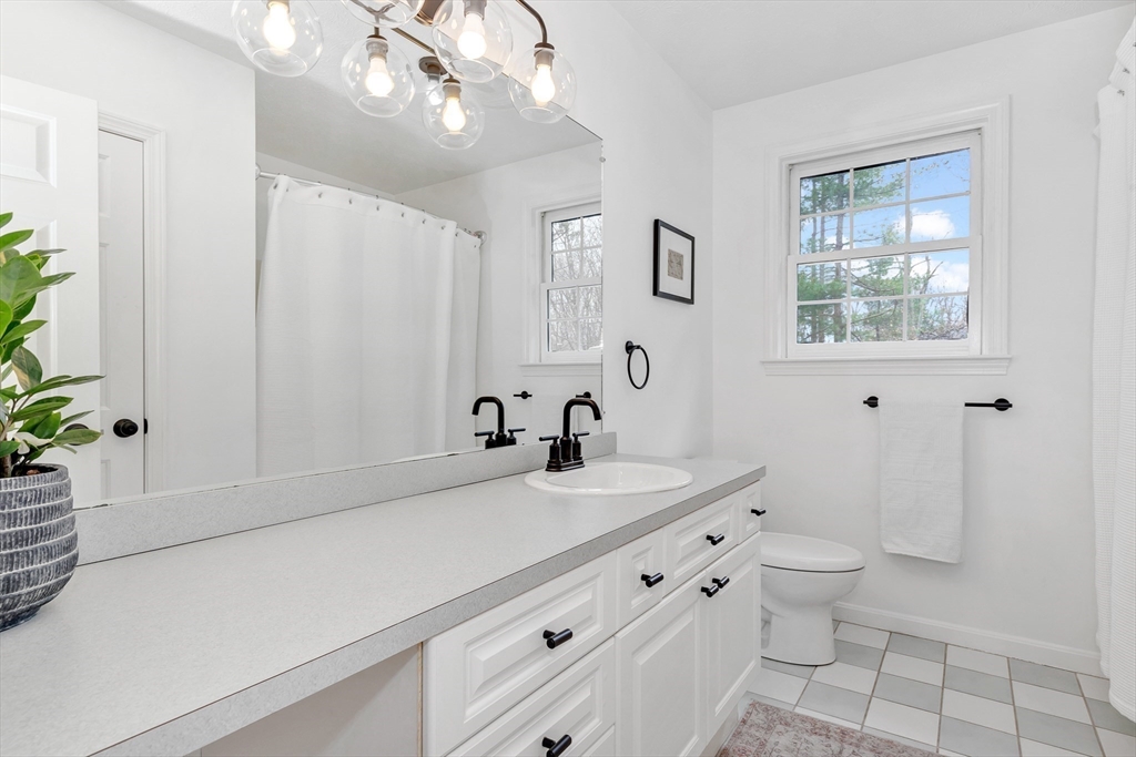 33 Frances Dr