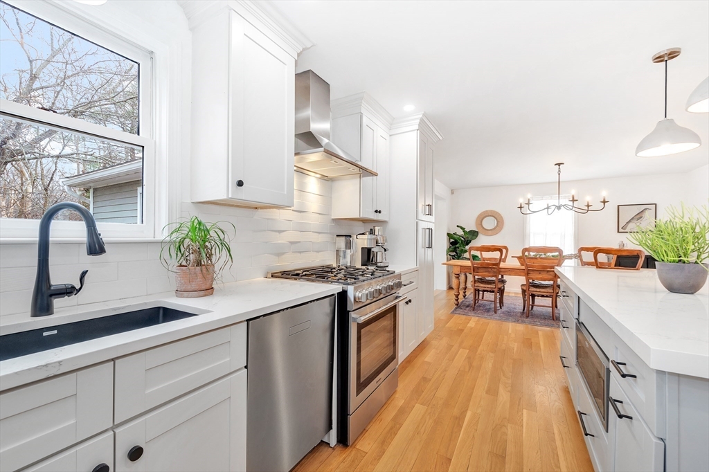 33 Frances Dr