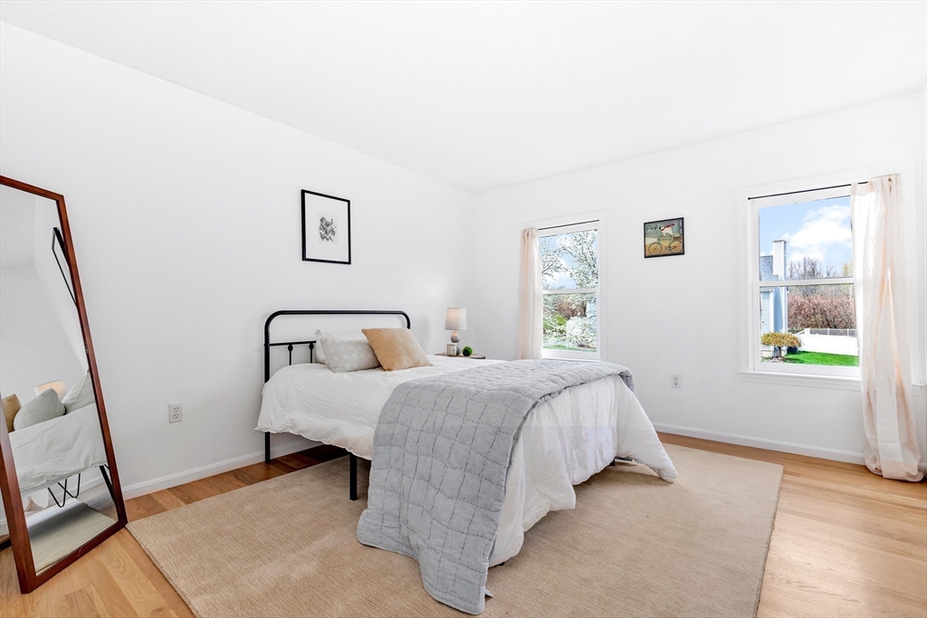 33 Frances Dr