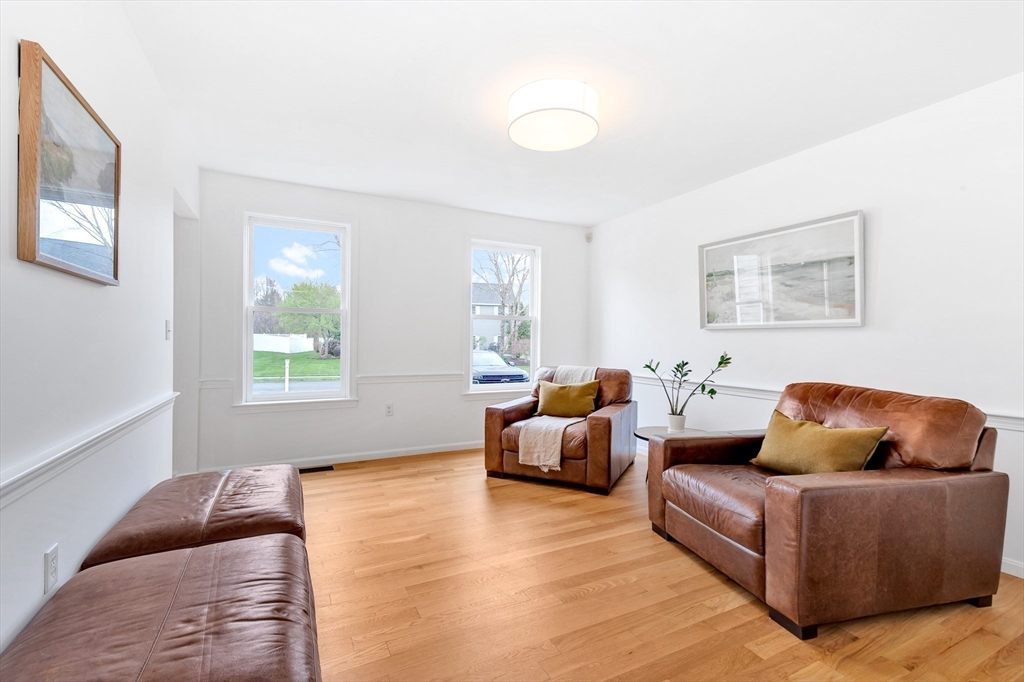 33 Frances Dr