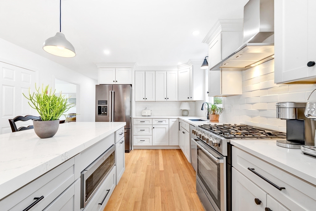 33 Frances Dr