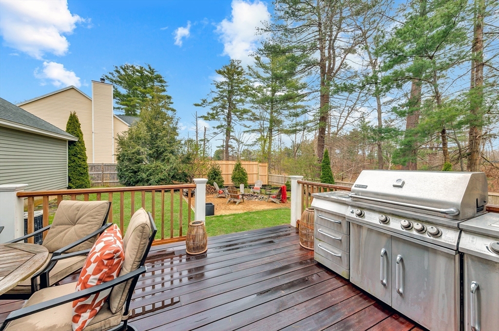 33 Frances Dr