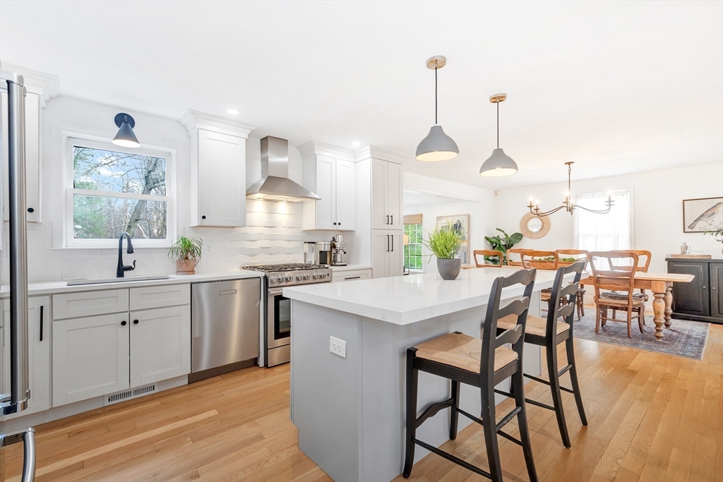 33 Frances Dr