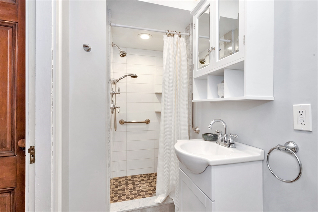 59 Milk St # 1