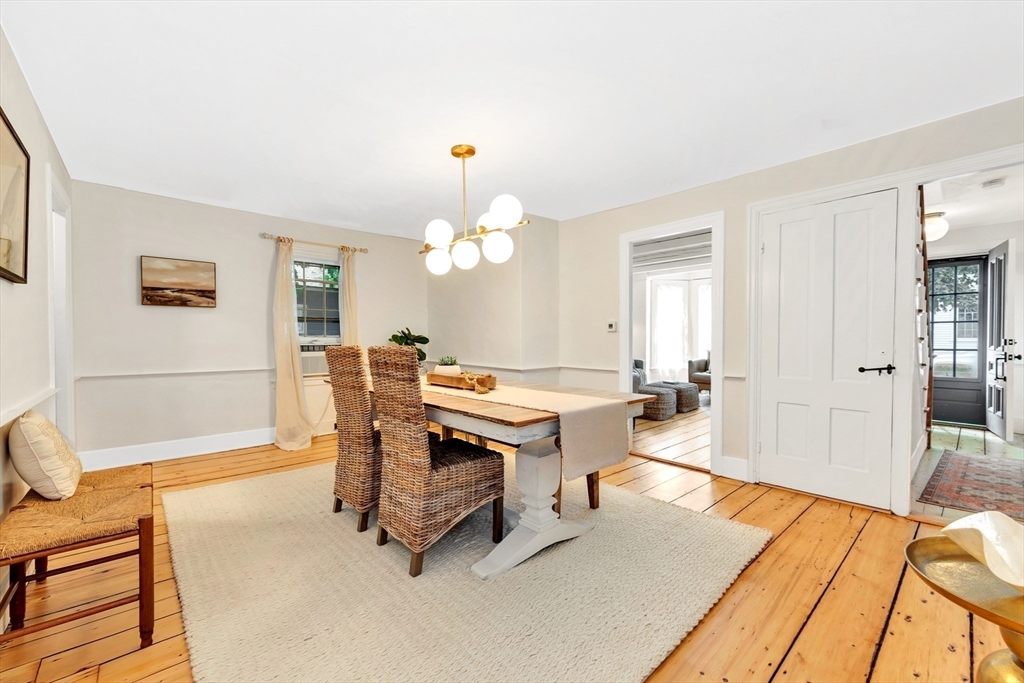 4 N Atkinson St