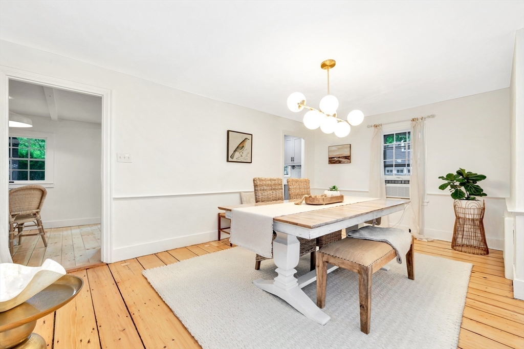 4 N Atkinson St