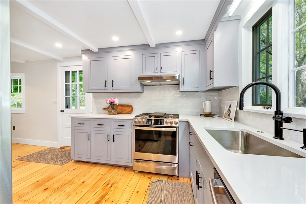 4 N Atkinson St