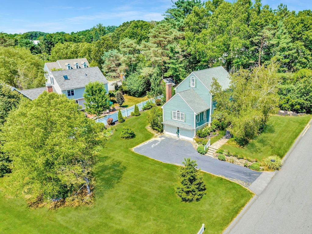 2 Wildwood Dr
