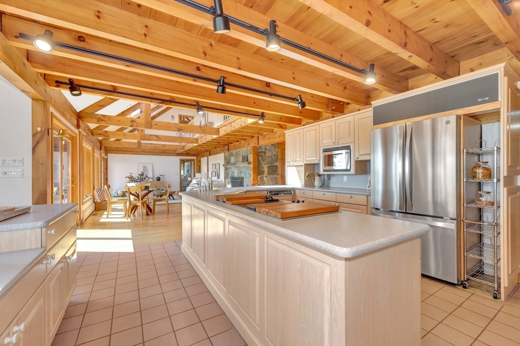 16 Seaview Ln