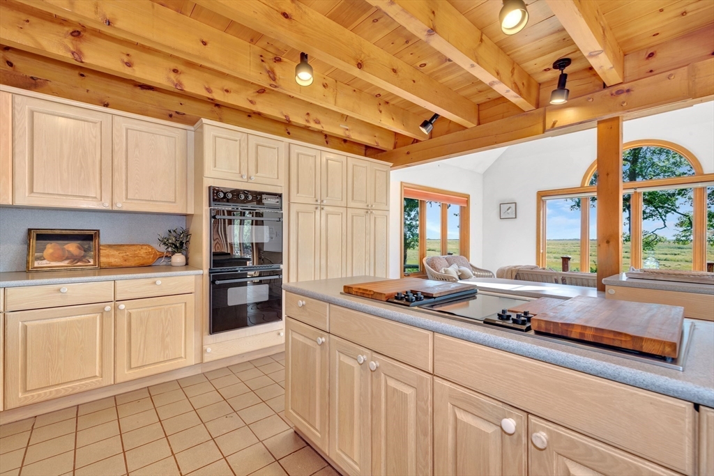16 Seaview Ln