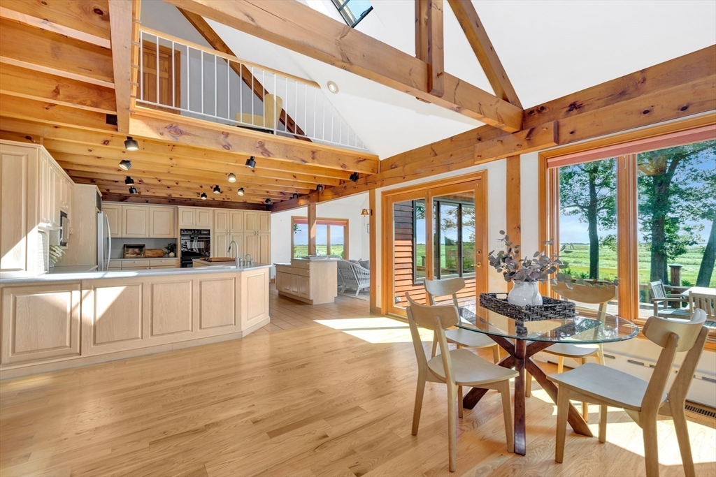 16 Seaview Ln