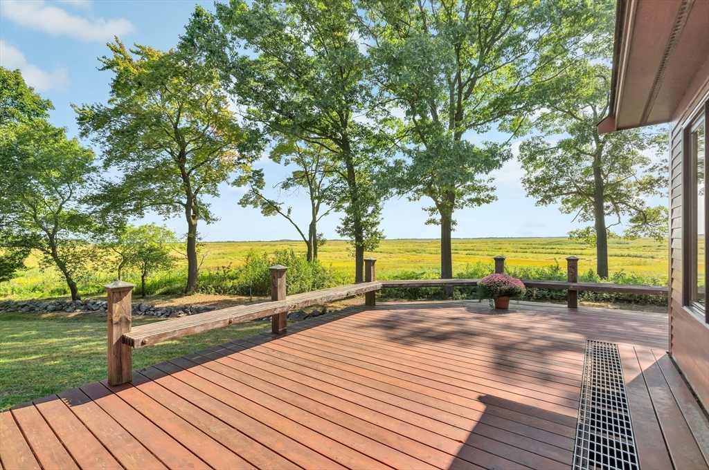 16 Seaview Ln