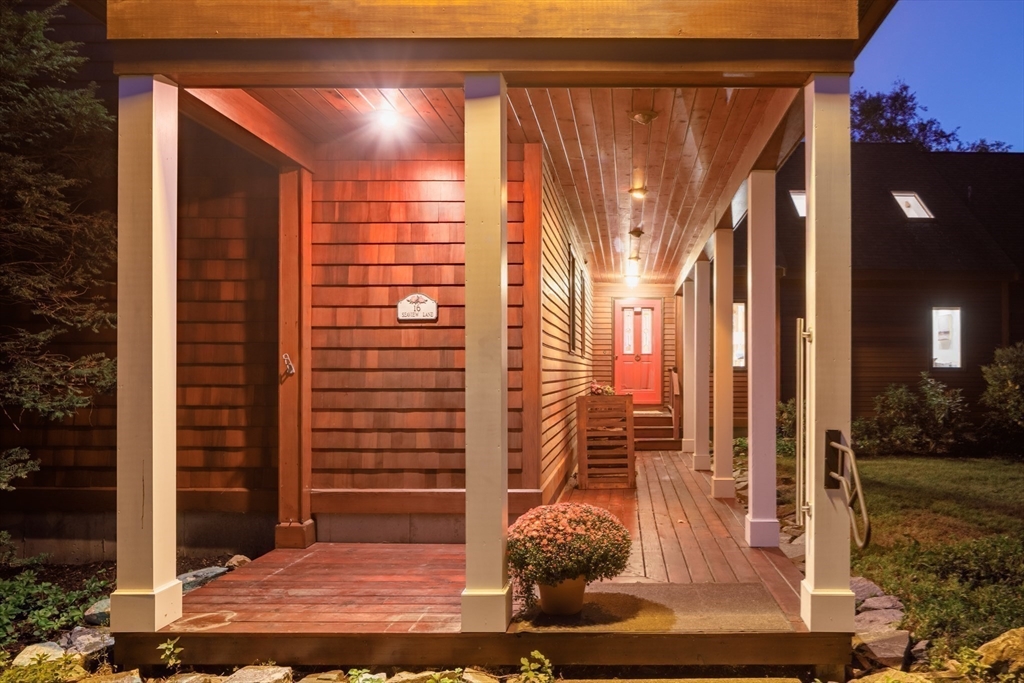 16 Seaview Ln