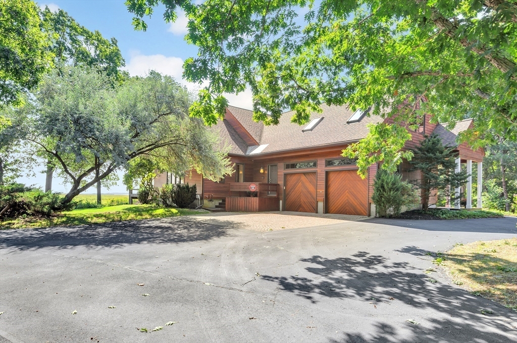 16 Seaview Ln