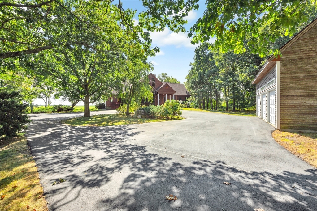 16 Seaview Ln
