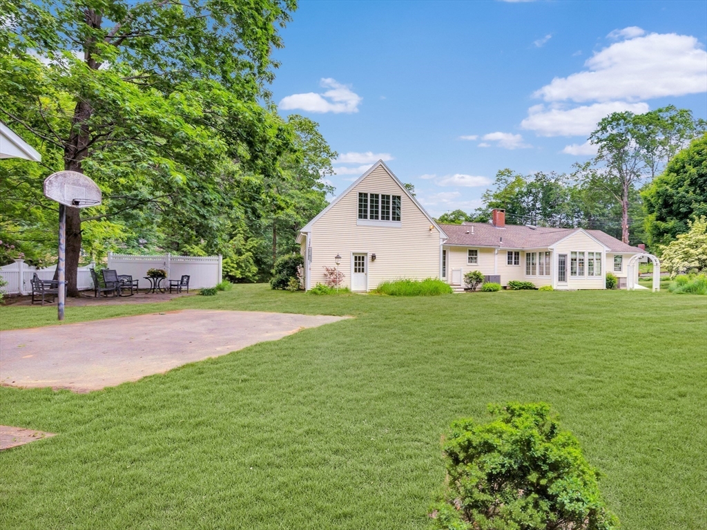 14 Harriman Rd