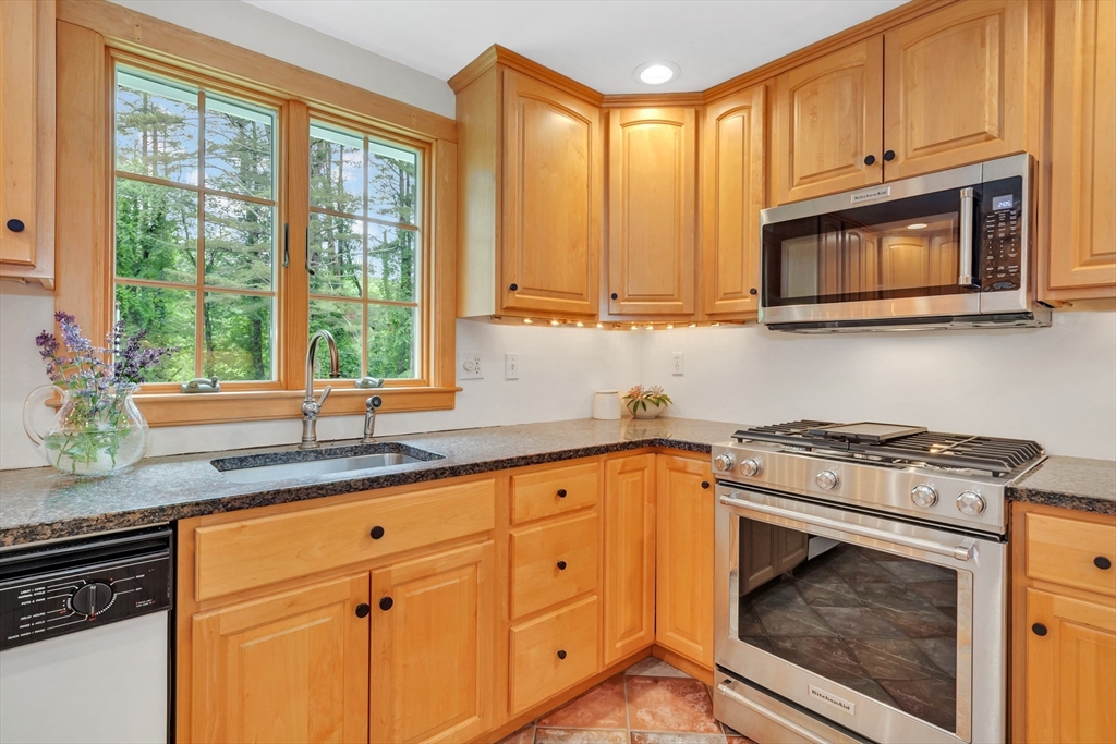 14 Harriman Rd