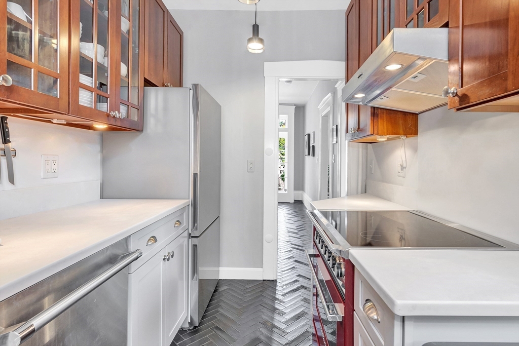 14 Spring St