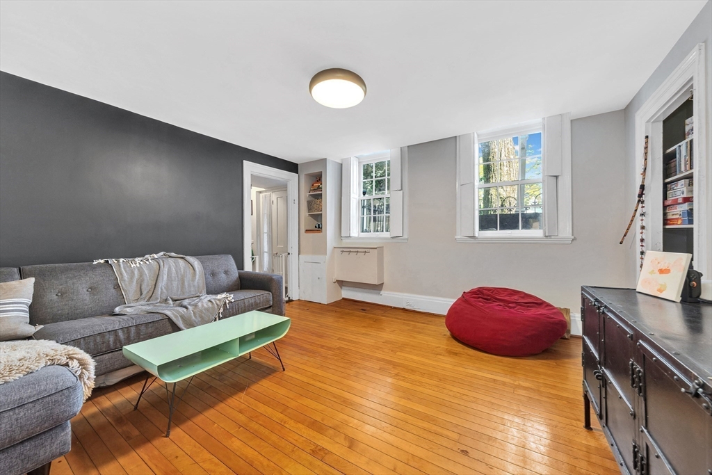 14 Spring St