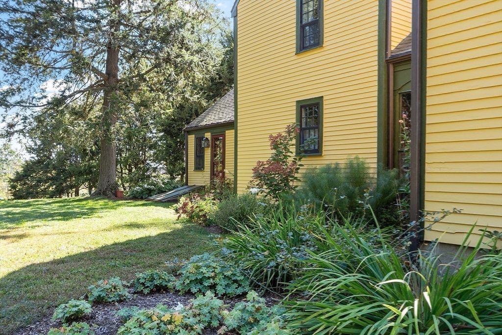 46 Locust St