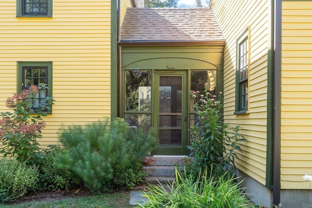 46 Locust St