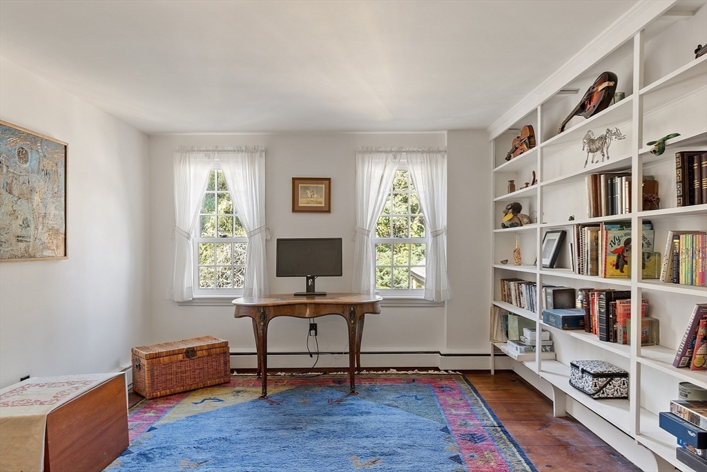 46 Locust St