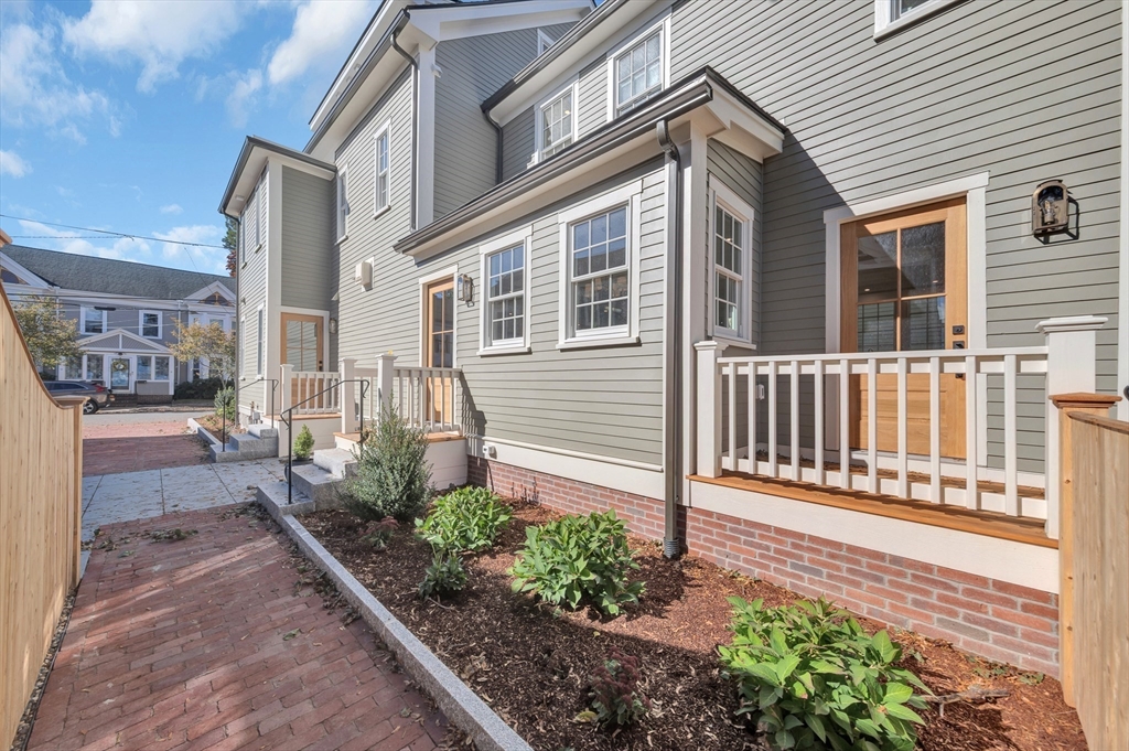 11 Orange St # 2