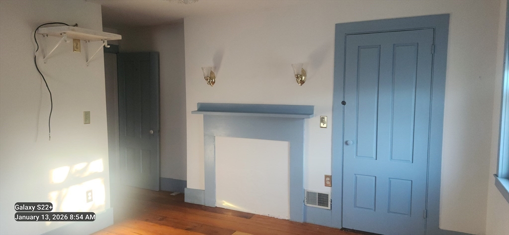 24 Woodland St