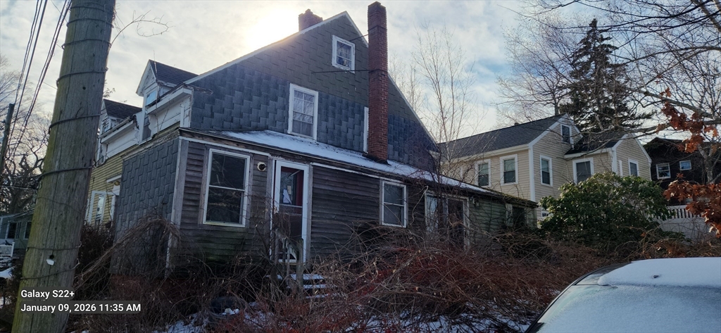 24 Woodland St