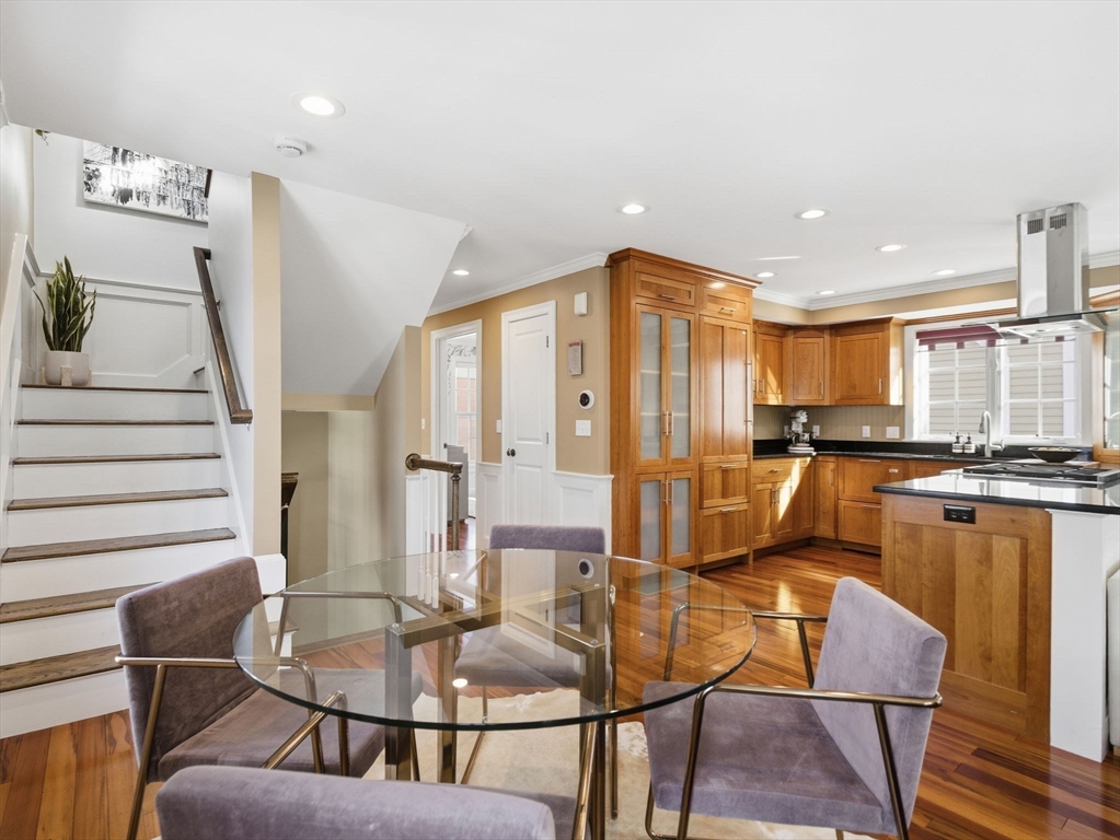 102 Pleasant St # 102