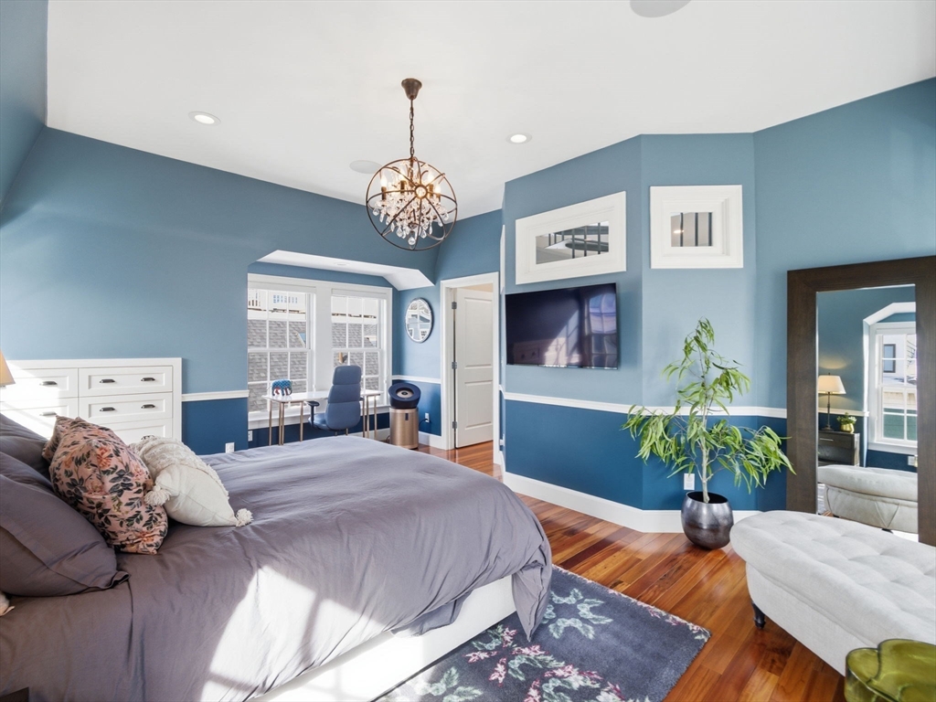 102 Pleasant St # 102