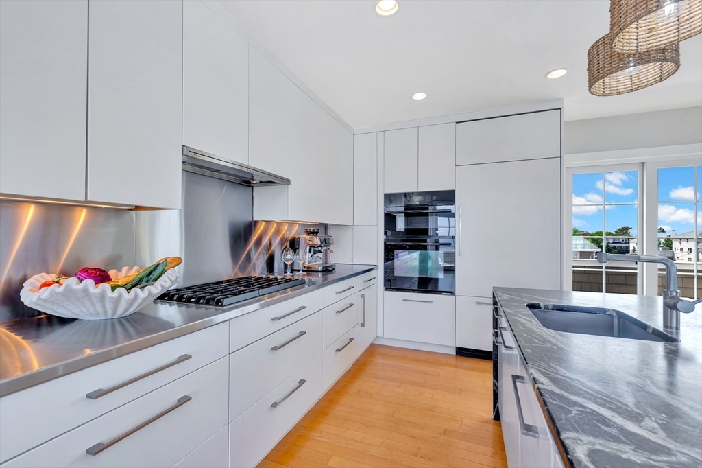 23 Northern Blvd