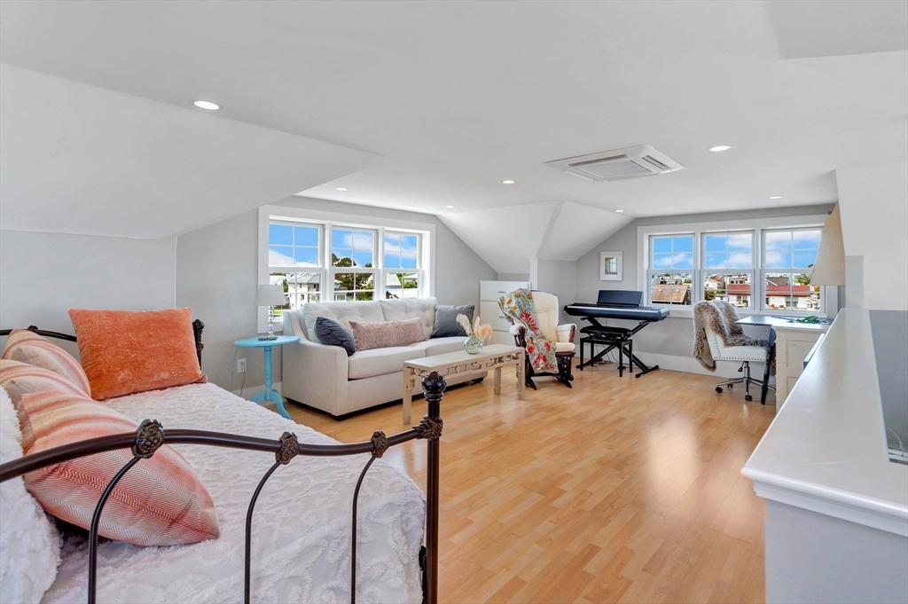 23 Northern Blvd