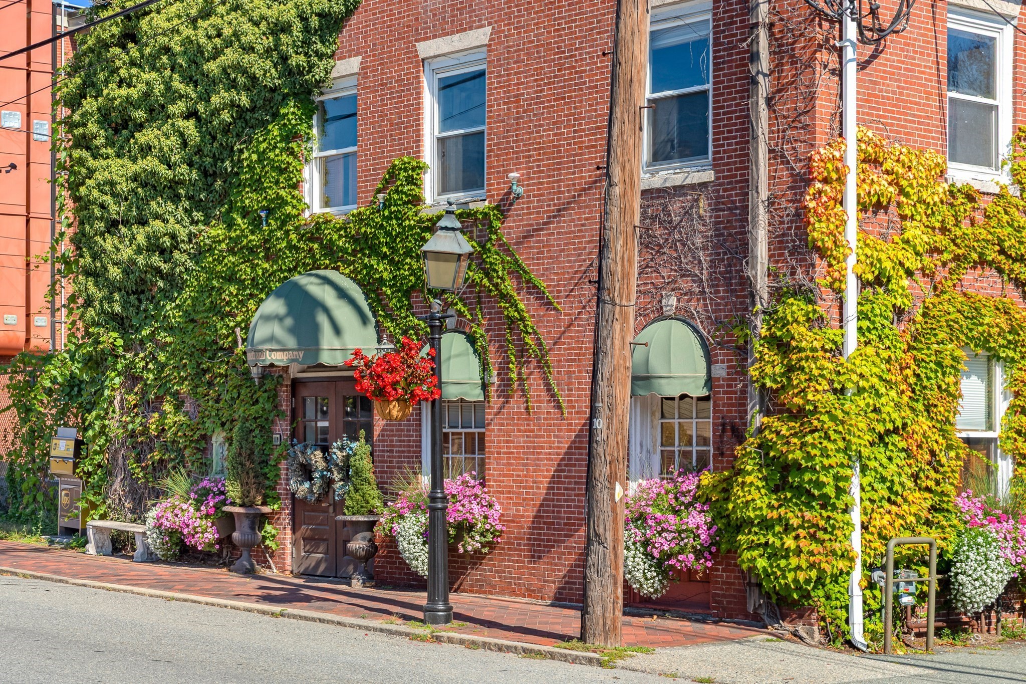 45 Water St
