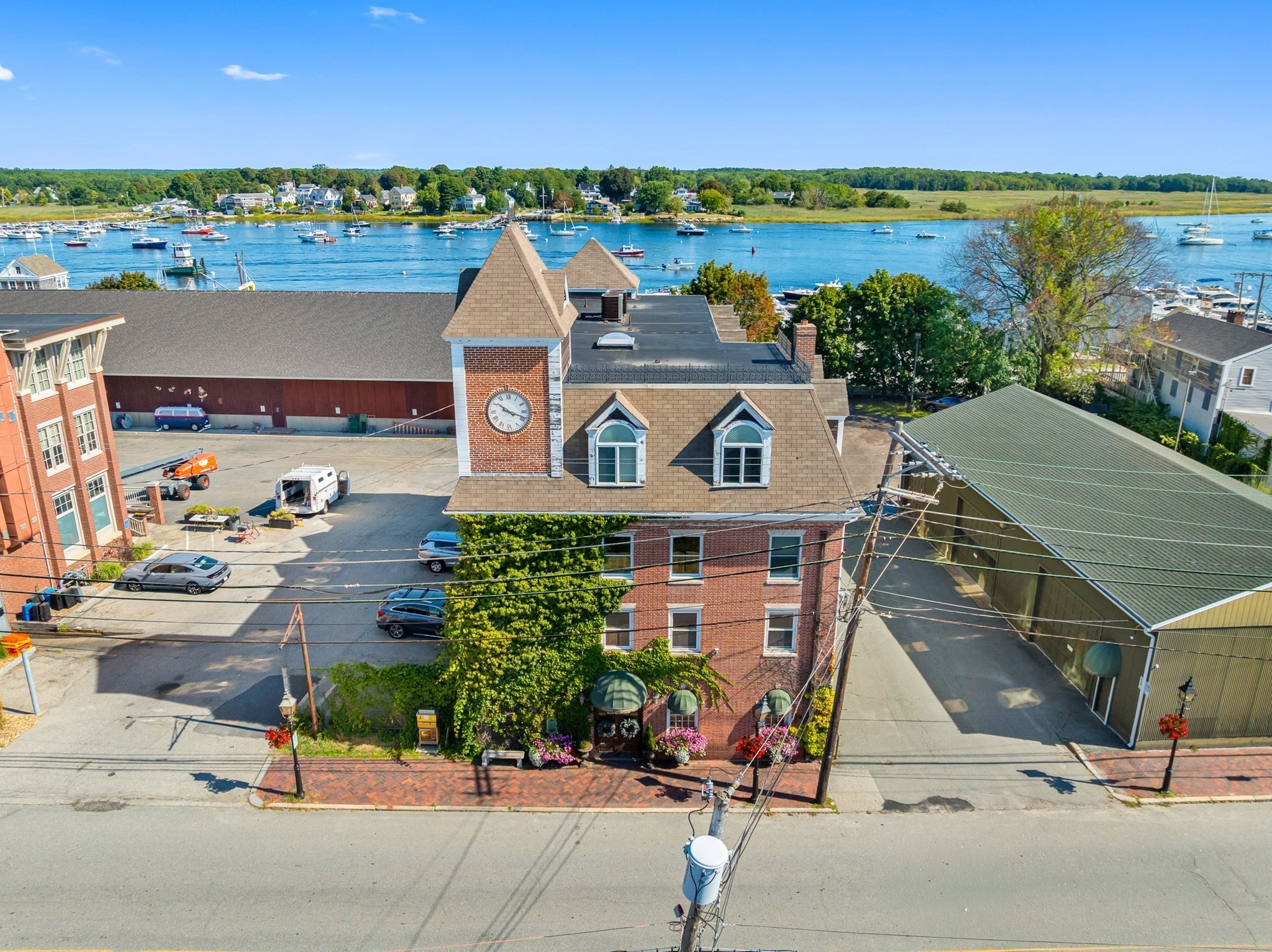 47 Water St