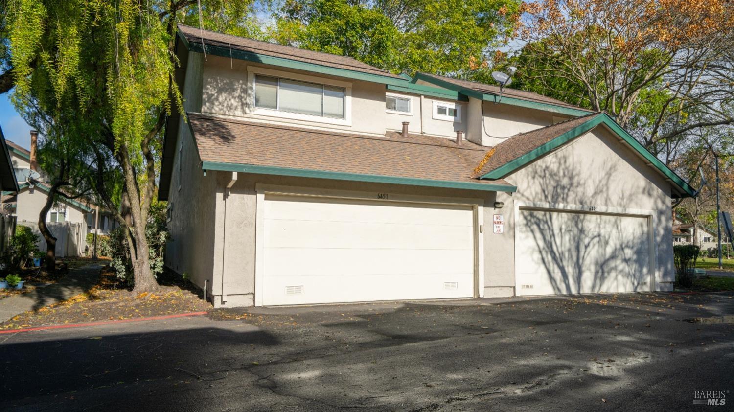 6451 Meadow Pines Ave