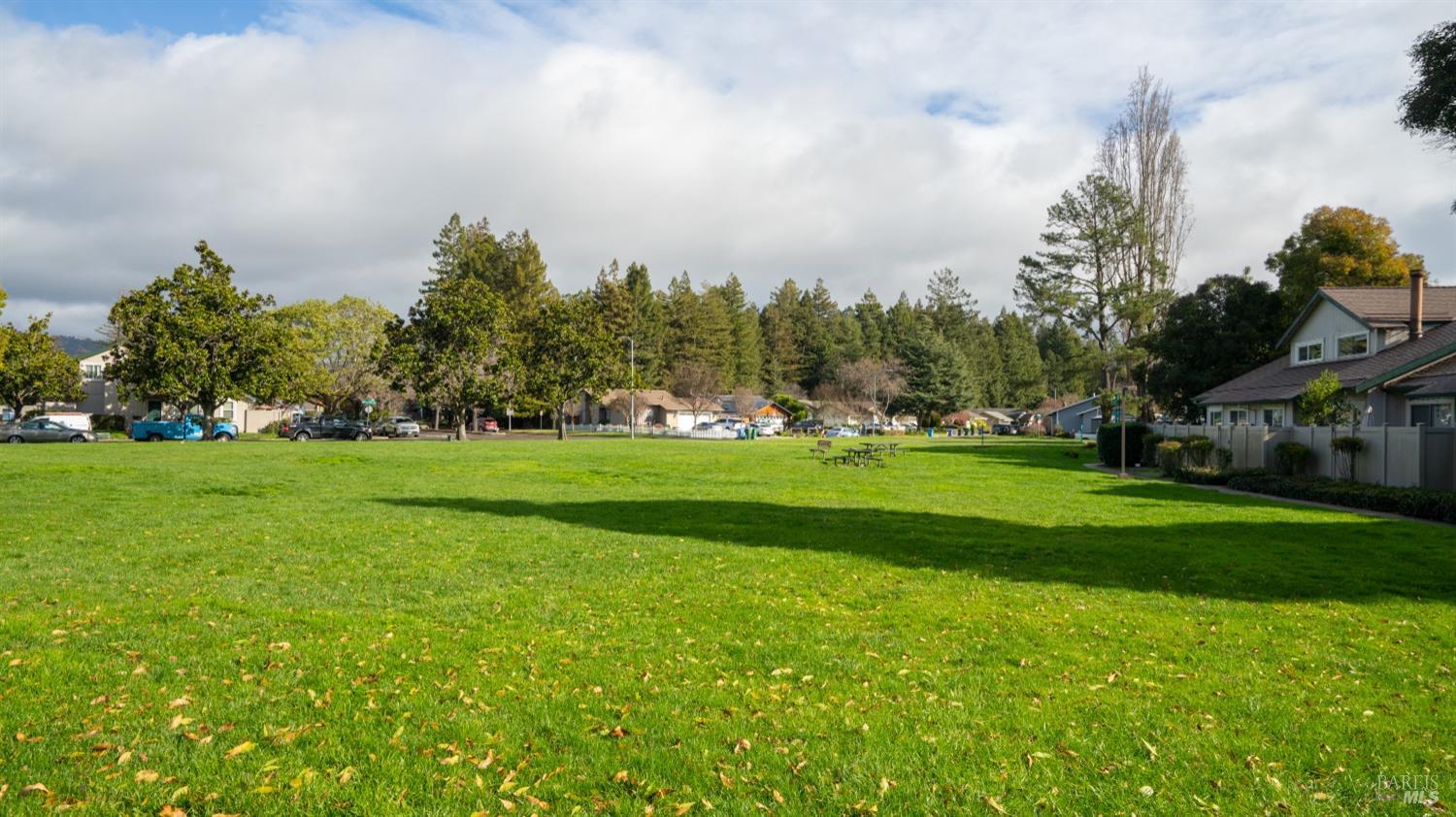 6451 Meadow Pines Ave