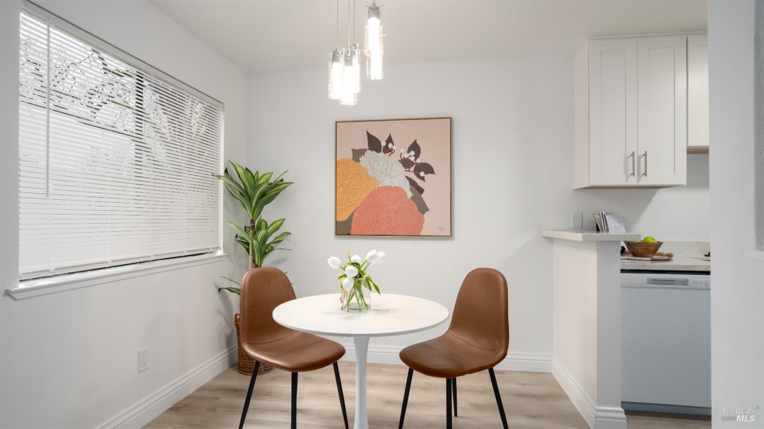 182 W Agua Caliente Rd