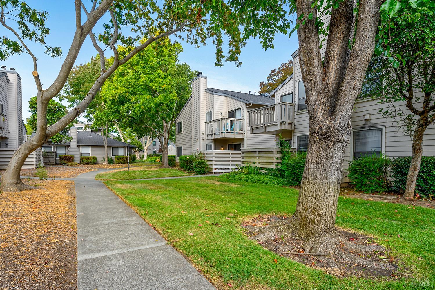 425 Mission Boulevard